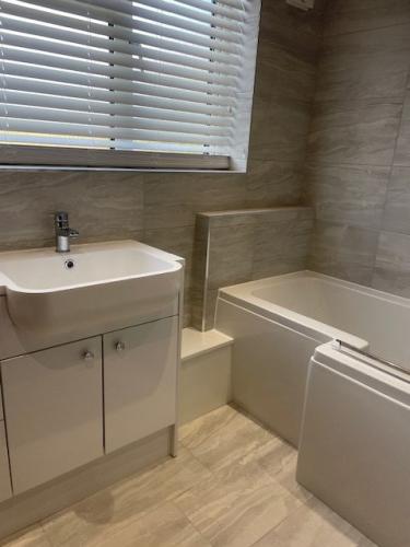 bathroom installers, bathroom fitters, bathroom specialists hertfordshire