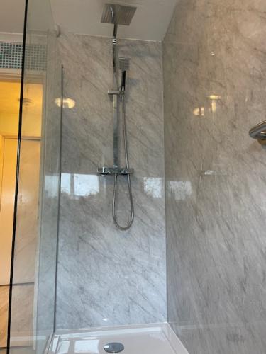 bath replaced with walk in shower